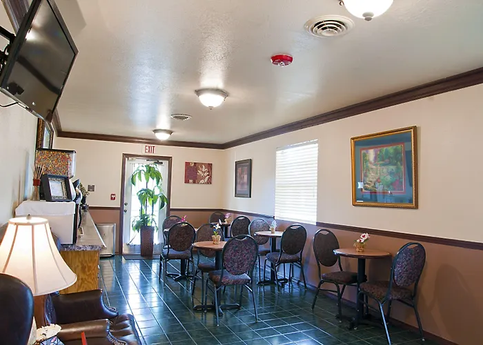 Motel: Regency Inn Eureka Springs